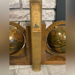 Rare Vintage Broadstairs Edition Oliver Twist